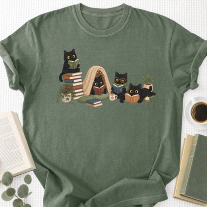 Black Cat Reading Unisex T-Shirt