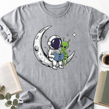 Book Lover Alien UFO Unisex T-Shirt