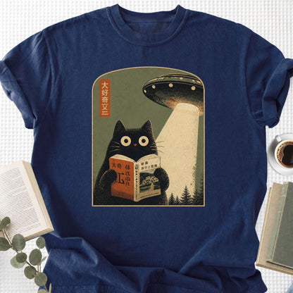 Cat Reading Book UFO Vintage Japanese Unisex T-Shirt
