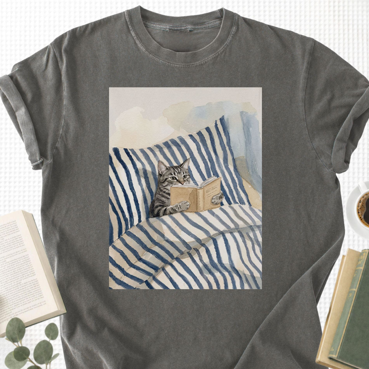 Cat Reading Book Unisex T-Shirt