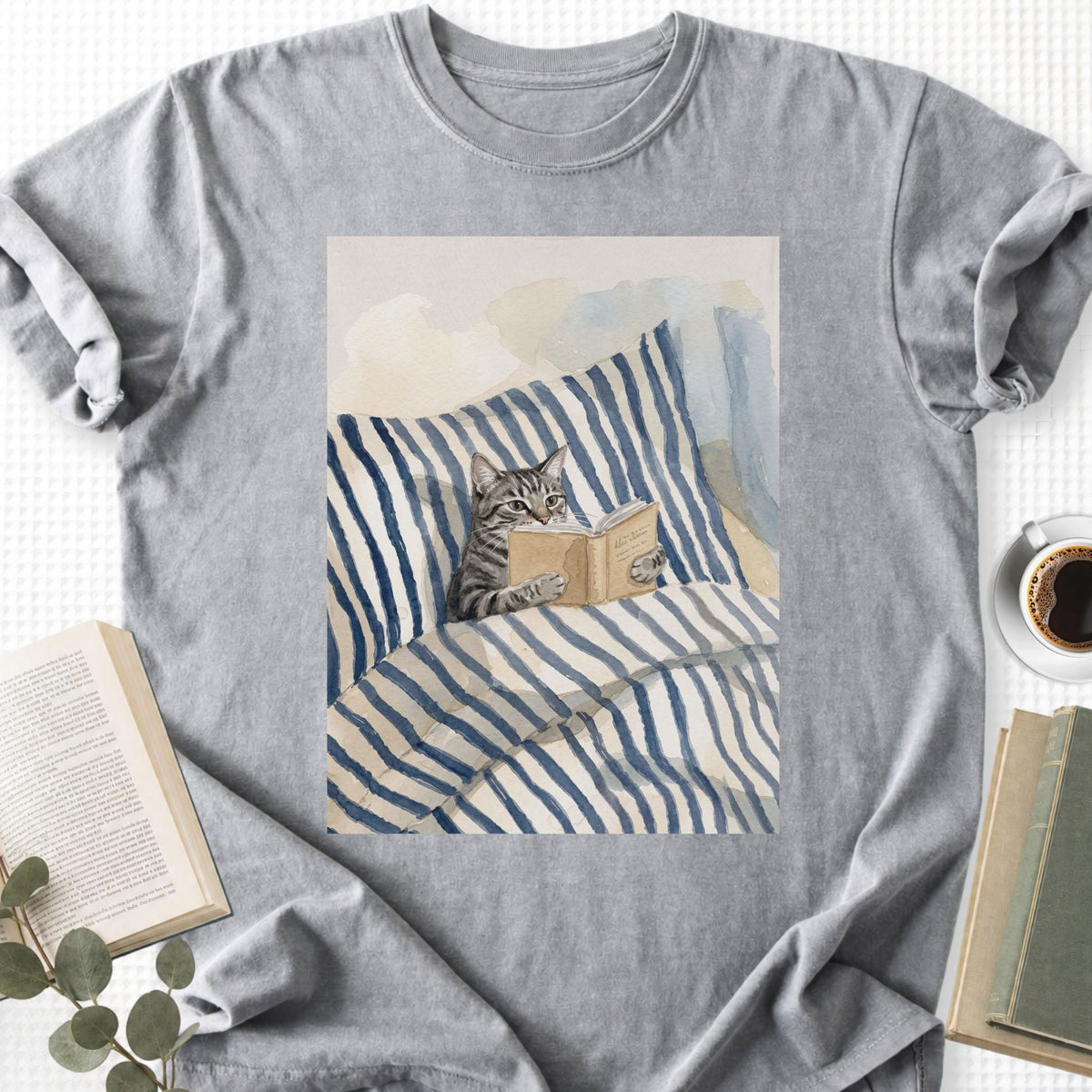 Cat Reading Book Unisex T-Shirt