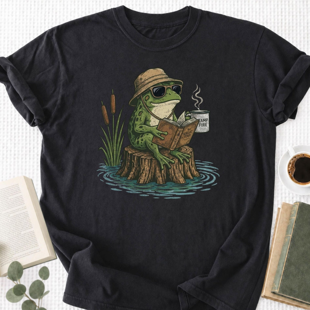 Frog Reading Unisex T-Shirt