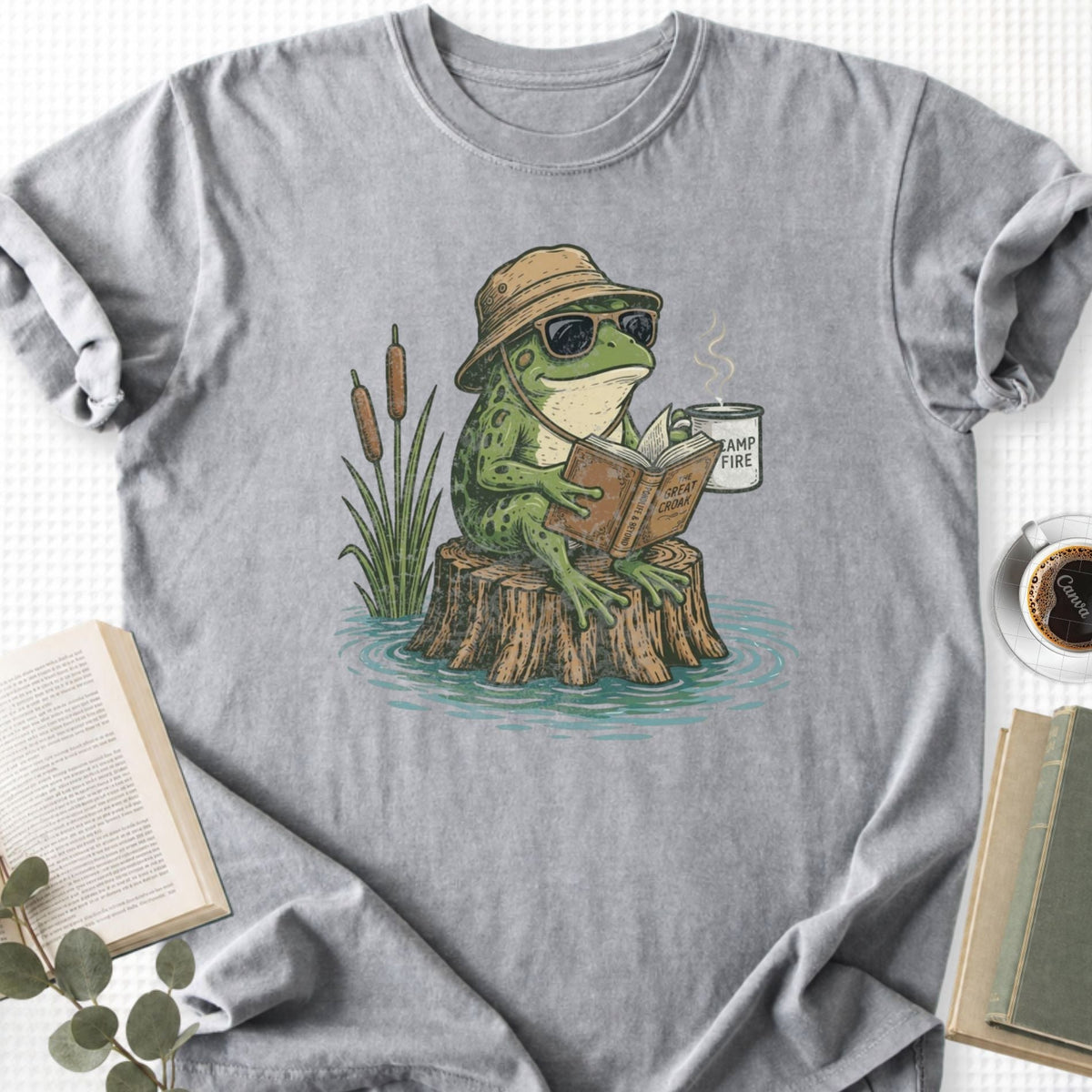 Frog Reading Unisex T-Shirt