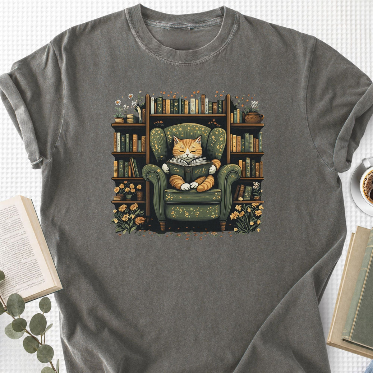 Library Cat Vintage Unisex T-Shirt