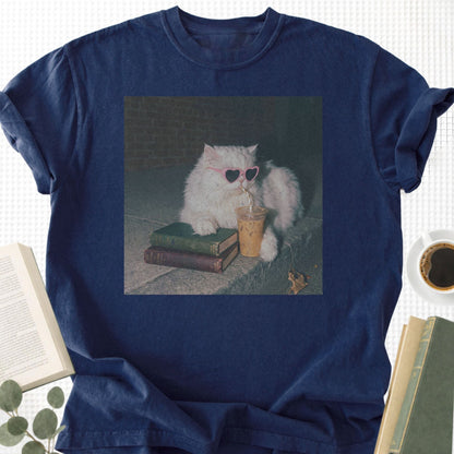 Reading Persian Cat Unisex T-Shirt