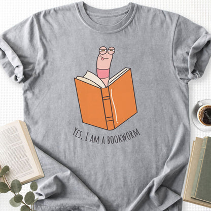 Yes, I Am a Bookworm Unisex T-Shirt